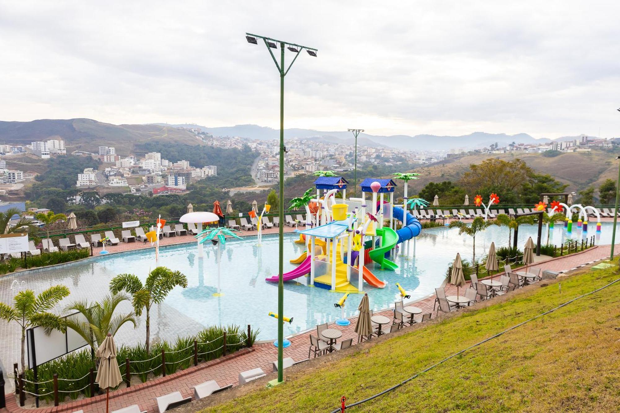 Golden Park All Inclusive Poços de Caldas Dış mekan fotoğraf Water park in the resort